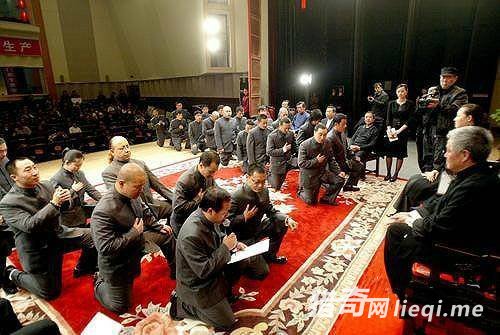 �Ա�ɽ�����ڶ����κ�һ�ҷ���Է������˸�����