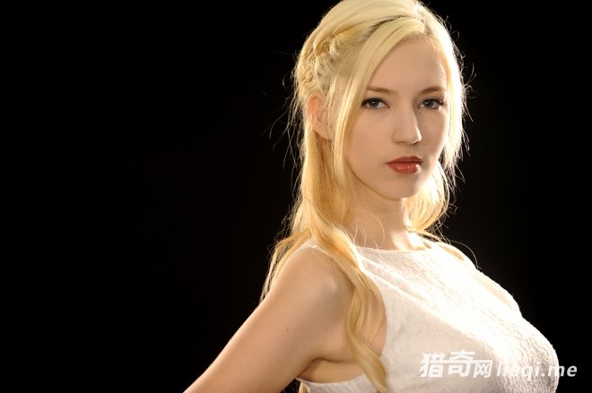 �����ϼ�����ʢ������Ů�Ĺ���(1)