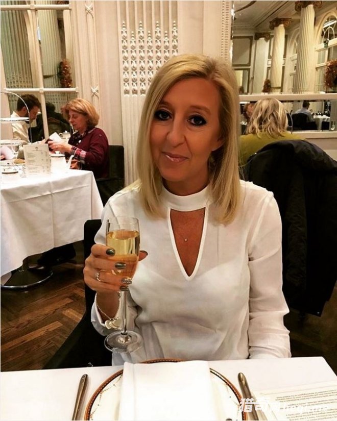 ��ͬ����50���Ů�˳�ʲô���ӣ�����������������û��Ȼ��ϵ(1)