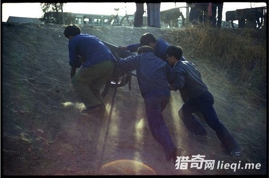 ����Ƭ��¼��ʮ���У԰����û�����ʱû�������У԰����(1)