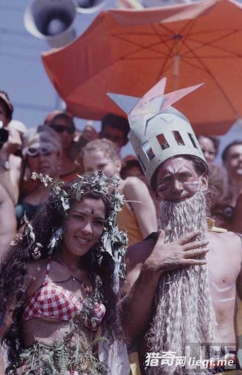 ����Ƭ��60���ǰ�������ŵ�ɳ̲����(3)