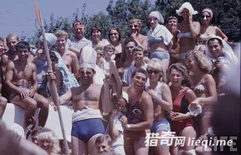 ����Ƭ��60���ǰ�������ŵ�ɳ̲����(6)