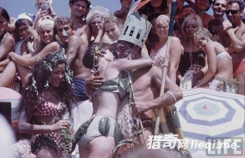 ����Ƭ��60���ǰ�������ŵ�ɳ̲����(1)