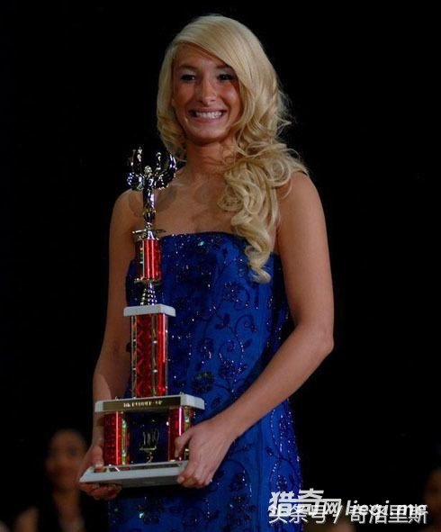 ����ѡ���ھ����������������Գ����ˣ�ֱ������Ů��˧��(1)