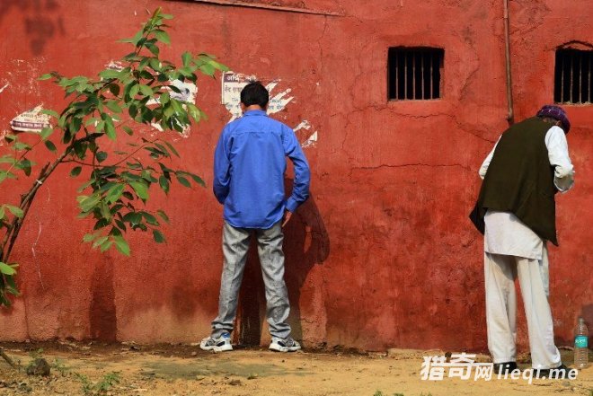 ʵ��ӡ�����ڡ�ǰ��������޷�ʽ����ȥ�����Ӳ��ɻ�ʲô(1)