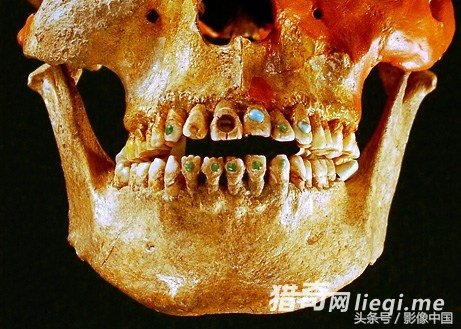 ����ʮ�󿼹ŷ��֣�������ʯ��ʷǰ���ݡ���Ѫ��Ůʬ�����鴬����(2)