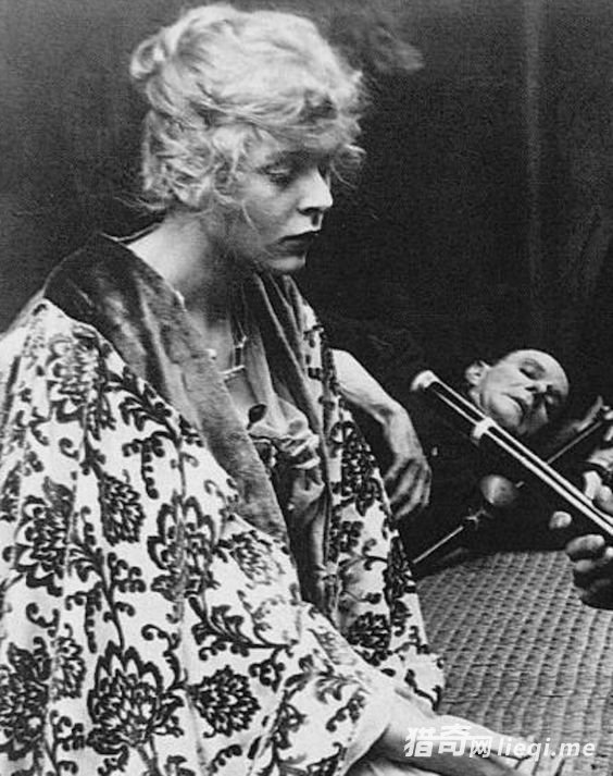 дʵ����Ƭ��ѻƬ���й��˺��Һ��ְ�����Ů�˺���������(2)