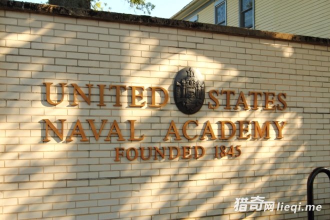 ����ʮ��������У���й������ϰ������У��������һ������(2)