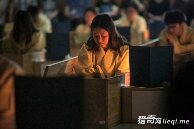 �������������������Щ��׼�����ա�д���飬Ȼ���Լ��ɽ��ײ���(2)