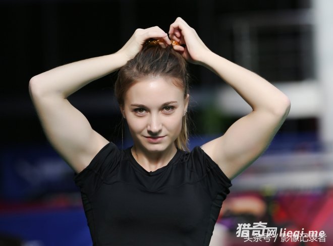 留学中国的俄罗斯“肌肉美女”:魔鬼身材令男人情何以堪(1)