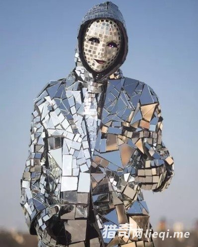 ��������ڵ�����ÿ��ֻ����8�죬֮����˼�������(2)