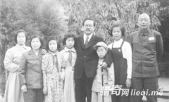 ��ʷ�ϵ�һλŮ�н�������