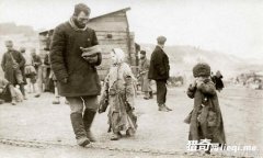 �����Ƭֱ��ǰ���������Ͷ�ʮ����󼢻ģ�ʬ���Ұ��Ŀ����