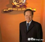 ����ͻȻ����Ͷ�е���Ļ�ð׹�����