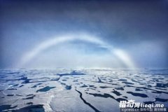 �����ġ���ɫ�ʺ硱��ֻ�м��ز��е�����