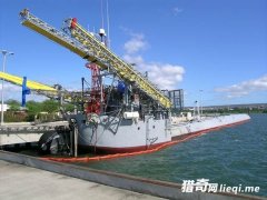 ���ں��д�ֱ��ת90�ȵ����洬ֻ����ѧ���������