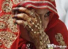 ��ЩŮ����С��������Ժ������ɮ�£���λ��ʥŮ��ʵ����ū����