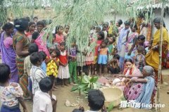 �й��ڹ��������ף�Ů�Ӿ�Ȼ�빷���